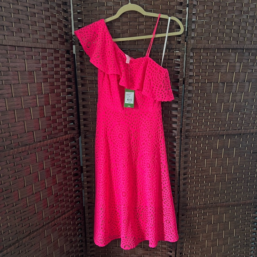 Lilly Pulitzer Hot Pink dress- perfect for spring and graduations